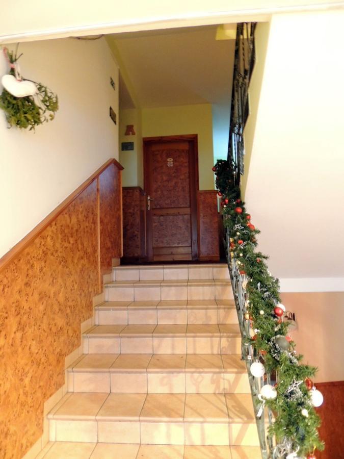 Hotel Paár Szieszta Győr Esterno foto