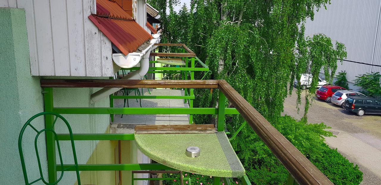 Hotel Paár Szieszta Győr Esterno foto